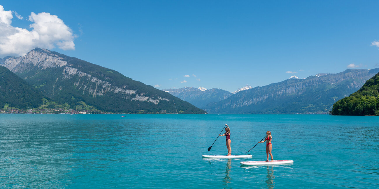 Stand-Up-Paddling auf Schweizer Seen: dein Einstieg ins Wasser Stand-Up-Paddling auf Schweizer Seen: dein Einstieg ins Wasser –
